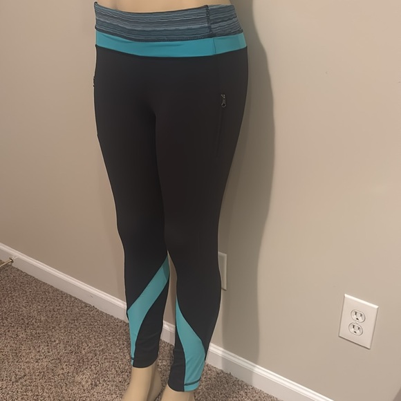 Lululemon Inspire Tight Il Women Cropped Leggings size 8 - Picture 10 of 12